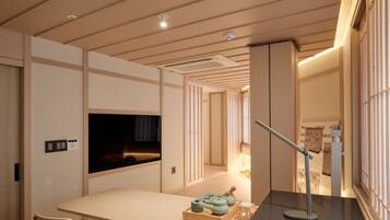 Wood Suite Double Bathroom | Interni