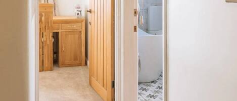 Basic House, Multiple Beds | Interior