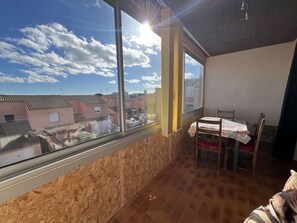 Dining - Calm T2 apartment for 4 in Valras-Plage (Valras-Plage)