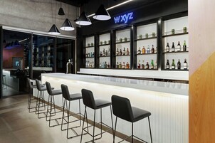 2 bares, bar de cocktails
