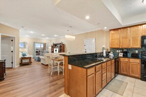 Interior - Modern 2BR/2.5BA ⢠Stunning Lake Views + Exclusive Perks (Branson)