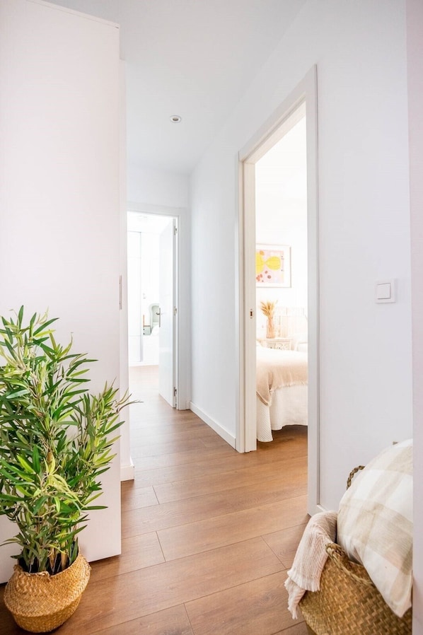 2 bedrooms, iron/ironing board, WiFi, bed sheets - Apartamento Rimas de Bécquer A3 (Sevilla)