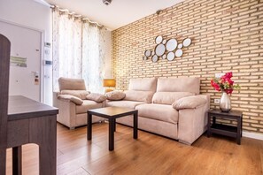 Living area - Apartamento Rimas de Bécquer A3 (Sevilla)