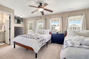 4 habitaciones, tabla de planchar con plancha, wifi y ropa de cama 