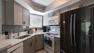 Fridge, microwave, oven, stovetop