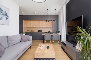 Téléviseur, bureau