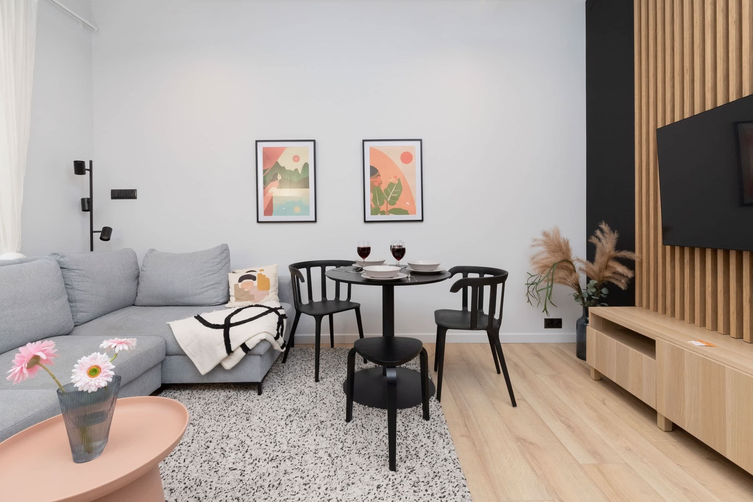 Téléviseur, bureau