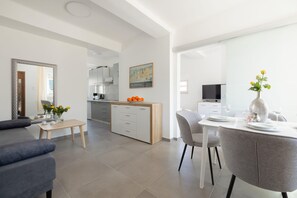 Dining - Słoneczna 1 Mielno | Charming Apartment | Parking (Mielno)