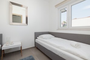 2 bedrooms, iron/ironing board, WiFi, bed sheets - Słoneczna 1 Mielno | Charming Apartment | Parking (Mielno)