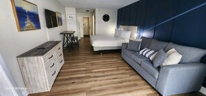 1 bedroom, iron/ironing board, WiFi - Oceanview Efficiency DW412 (Myrtle Beach)