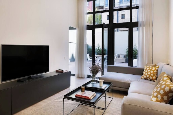 TV, offices