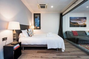 2 Schlafzimmer, Bügeleisen/Bügelbrett, WLAN, Bettwäsche