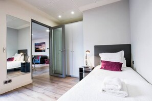 2 bedrooms, iron/ironing board, WiFi, bed sheets - JIB -  Two Bedroom Apartment (Barcelona)