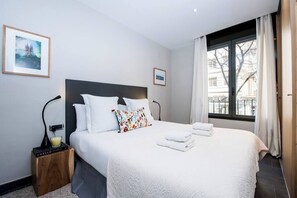 2 chambres, fer et planche à repasser, Wi-Fi, draps fournis