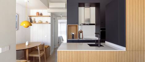 Fridge, microwave, oven, dishwasher