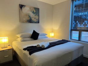Exclusive Apartment | Premium bedding, individually furnished, desk, laptop workspace - ReadySet Apartments at Manhattan (Melbourne)