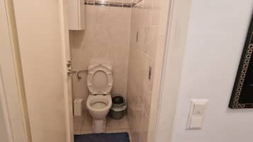 Comfort Apartment | Bathroom