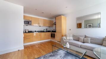 Leilighet | Eget kjøkken | Kjøleskap, mikrobølgeovn, oppvaskmaskin og brødrister