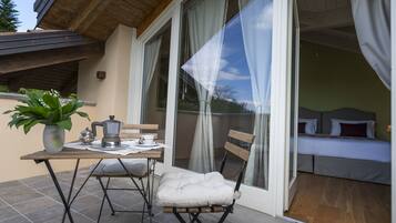 Luxury Villa | 8 bedrooms, iron/ironing board, free WiFi, bed sheets