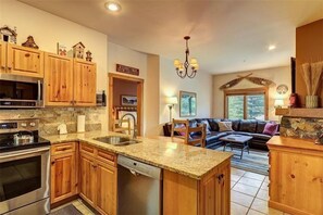 Condo (River Run Village Condos - 2 Bedroom ) | Exterior