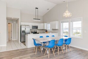Unclassified image, 5 of 23, button - Shore Is Nice - 4BR Townhouse with Easy Beach Access! Pet Friendly! (Surf City)