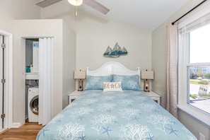 2 bedrooms, iron/ironing board, free WiFi - The Sunny Surf - Top Floor Surf Condo - 2 BRs, 2 BA! (Surf City)