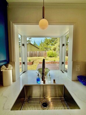 Interior - Pebble Modern home w Hot tub PL1 (Pebble Beach)