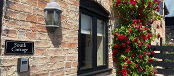 Pretty, Rural Cottage in charming peaceful village