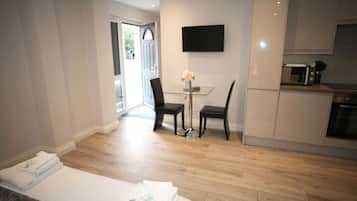 Desk, iron/ironing board, free WiFi, bed sheets