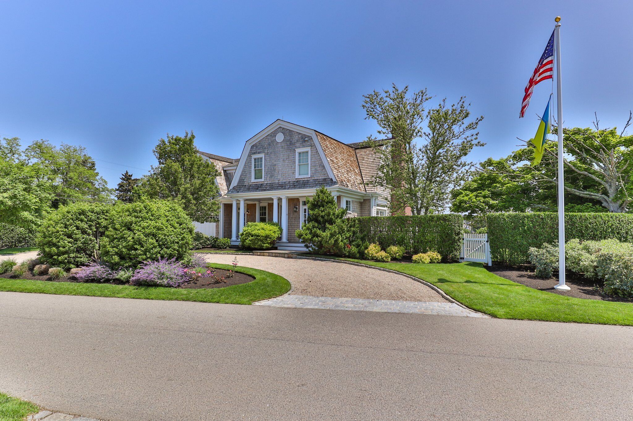 Amazing Home,  Private Pool, Walk to Downtown Chatham!
