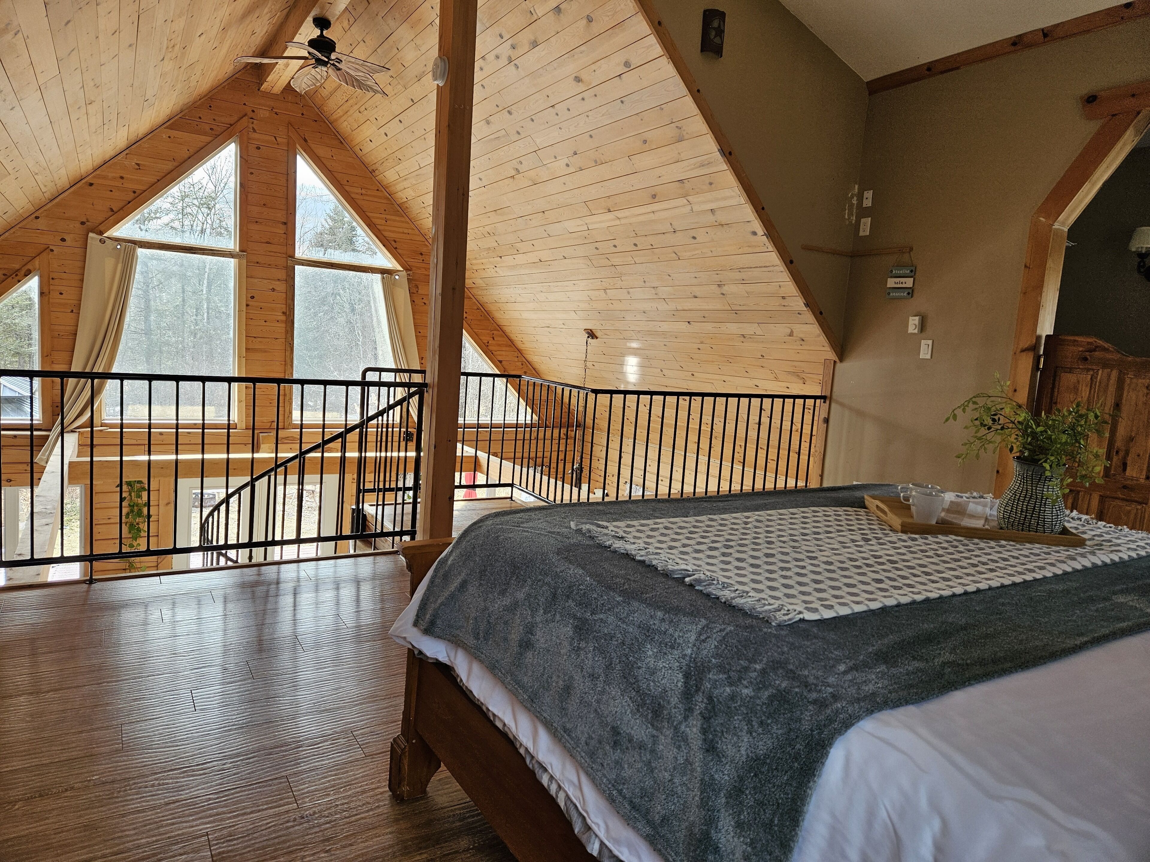 2 bedrooms, iron/ironing board, travel crib, free WiFi