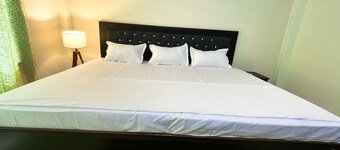 Premium Homestay Near Triveni Sangam for Upto 12 People, at Affordable Price!