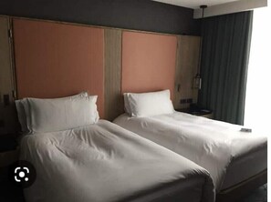 2 bedrooms, iron/ironing board, free WiFi, bed sheets - Apartment in the City center.
 (Birmingham)