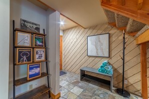 Interior - Pet Friendly 1+Loft with Views on Snowcreek Meadow (Mammoth Lakes)