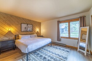 2 Schlafzimmer, Bügeleisen/Bügelbrett, kostenloses WLAN, Bettwäsche