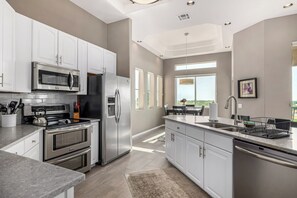 Fridge, microwave, oven, stovetop - Stunning Views TPC Golf Course | Mountains | Lakes (Scottsdale)