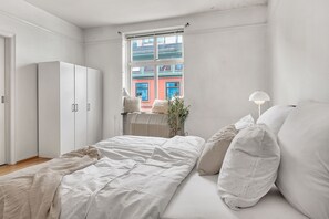 4 chambres, fer et planche à repasser, Wi-Fi, draps fournis