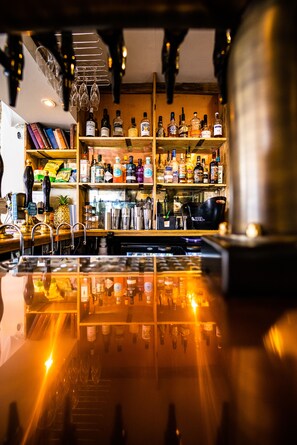 Bar (on property) - The Griffin inn (Bath)