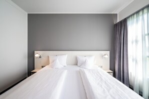 Premium Double Room | Desk, free WiFi, bed sheets - Raststättenhotel Dresdner Tor Süd (Wilsdruff)