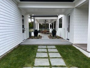 Exterior detail - New House available for US Open 2026; 2 miles away. Immaculate (Southampton)