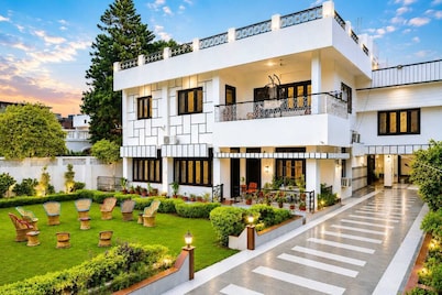 Dhairya Villa Home Away From Home