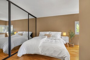 1 غرفة نوم ومكواة/لوح كي وواي فاي وملاءات أسرّة