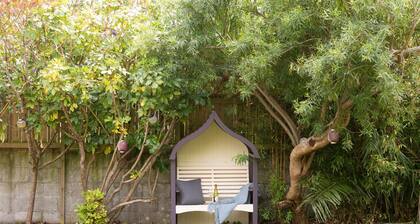 Mermaid Cottage, Carbis Bay - a house that sleeps 8 guests in 4 bedrooms