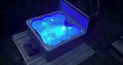 Blaydonburn - Sleeps 6 - Parking - Garden - Hottub