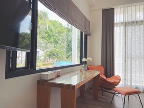 Deluxe Double Room | Premium bedding, down comforters, individually decorated - Dear house (Puli)