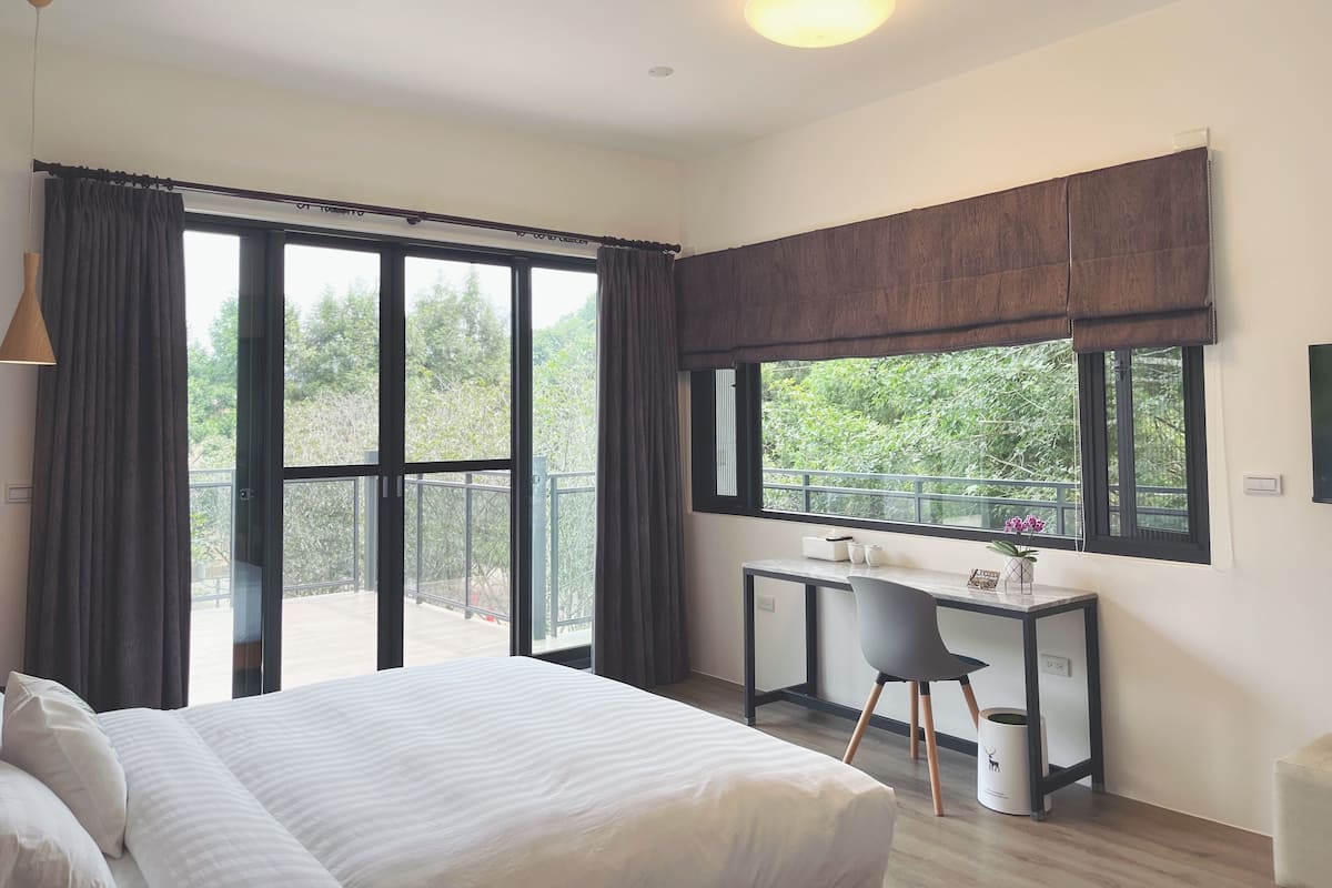 Kamar Double Superior, 1 Tempat Tidur Queen | Seprai premium, selimut bulu angsa, dan didekorasi berbeda-beda