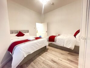 Free WiFi - Coast View Professional let (Whitley Bay)