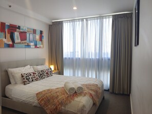 2 chambres, fer et planche à repasser, lit parapluie, Wi-Fi gratuit