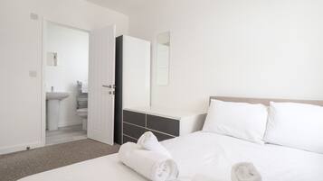 2 bedrooms, individually decorated, individually furnished, free WiFi