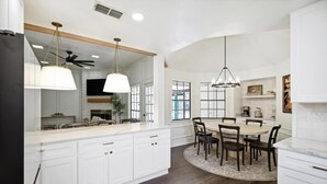 Dining - Allen Abode - 4 Bedrm. Pool, Fire Pit , Charm (Allen)